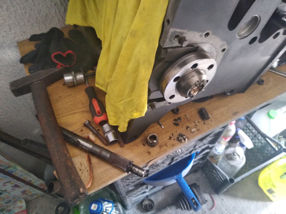 Фото в бортжурнале Audi 100 (C3)