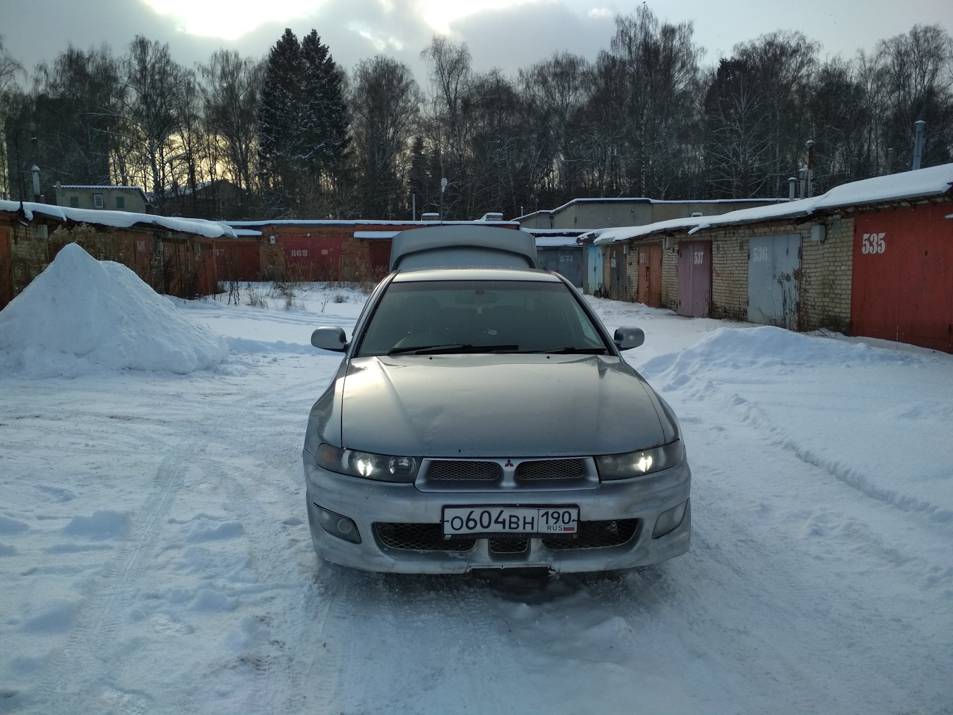 Mitsubishi Galant 1999. Митсубиси Галант 8 1.8 GDI. Митсубиси Галант 1999 года.