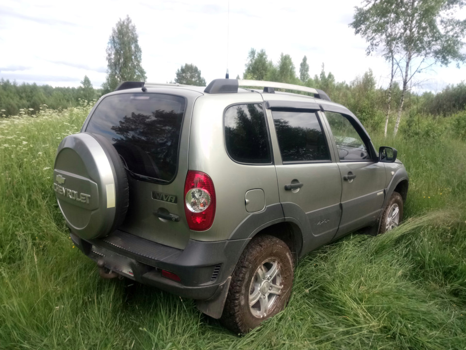 Где установить рацию на ниве шевроле. BEAAAgOOC A 960. Где установить рацию на ниве шевроле фото. Где установить рацию на ниве шевроле-BEAAAgOOC A 960. картинка Где установить рацию на ниве шевроле. картинка BEAAAgOOC A 960. Кронштейн изготовлен из нержавейки 3мм, это явный перебор, кто будет повторять, советую 2-2,5 мм, тем более под Сирио 3000.Ответственно подошел в зачистке участков крепления самого кронштейна релинга.