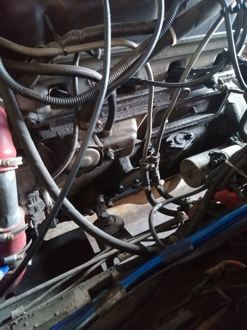 Сапун умз 4213, давит масло со всех щелей… — УАЗ 452, 2,9 л., 2002 года ...