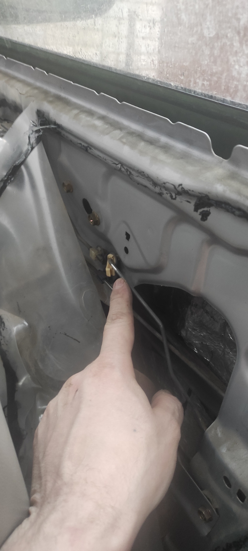 Заклинило переднюю пассажирскую дверь — Nissan Maxima V (A33), 2 л ...