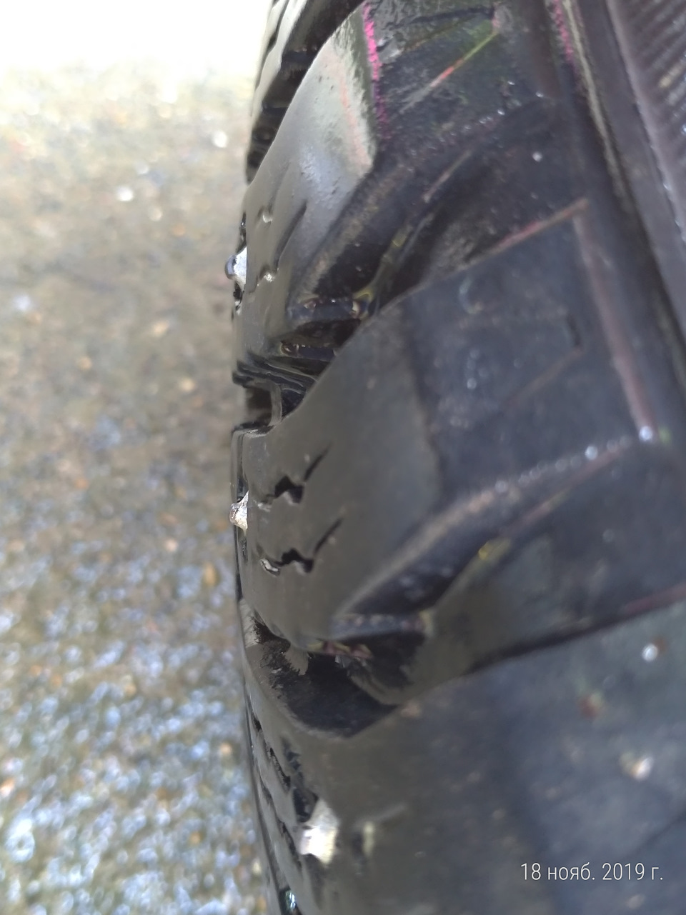 Nokian hakkapeliitta на ниву. BGAAAgOayeA 960. Nokian hakkapeliitta на ниву фото. Nokian hakkapeliitta на ниву-BGAAAgOayeA 960. картинка Nokian hakkapeliitta на ниву. картинка BGAAAgOayeA 960. В преддверие зимнего периода решил осмотреть зимнюю резину, как оказалось не зря в одном из колес сидит саморез, но дело не об этом. На днях писал отзыв о летней резине, так подумал, почему бы и не написать о зимней мало ли кому пригодится при выборе.