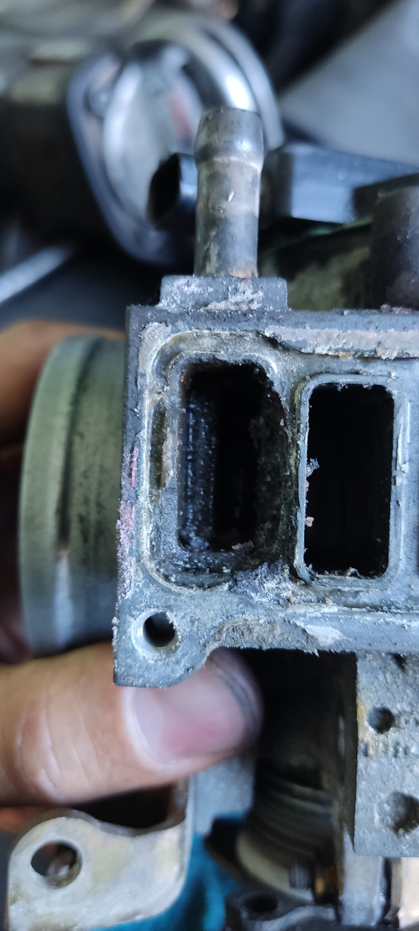 Дроссельный узел под замену. — Honda CR-V (RD4, RD5, RD6, RD7), 2 л ...