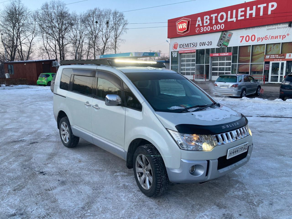 Mitsubishi Delica d5 2022. Защита переднего бампера на Mitsubishi Delica d5.