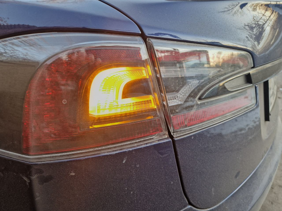 Европейские фонари, подогрев стекла — Tesla Model S, 2017 года | визит ...