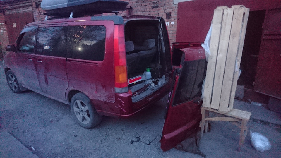 Фото в бортжурнале Honda Stepwgn (1G)