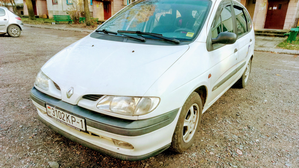 Дергается стрелка тахометра. — Renault Megane Scenic, 1,6 л, 1998 года ...