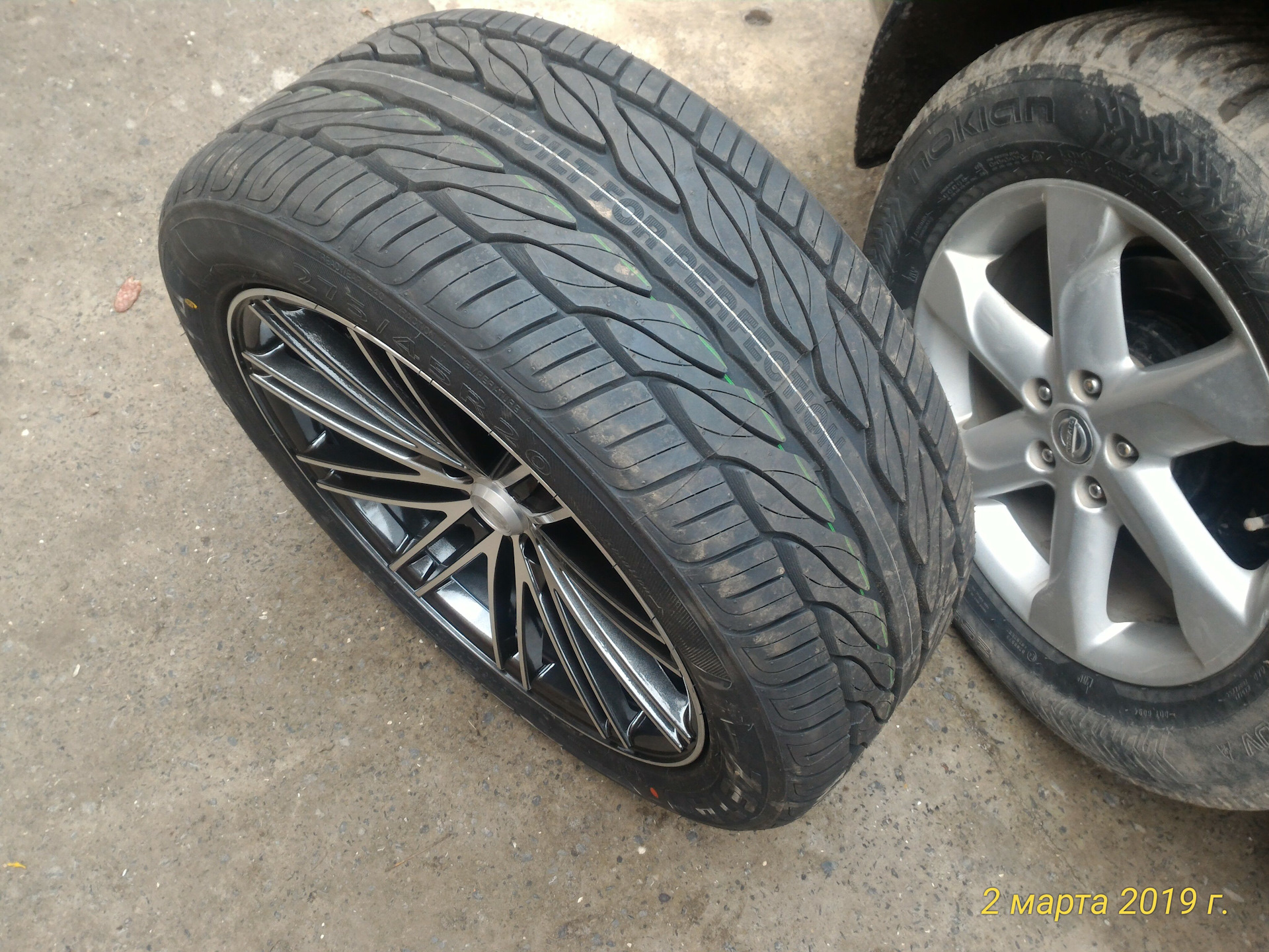 275 45 r20 maxxis