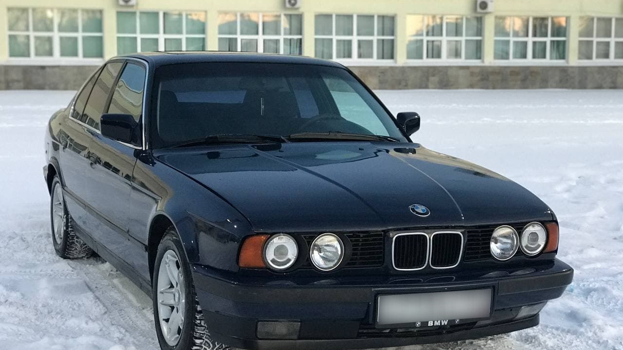 Bmw classic e9. Бмв классик в нижнем. Bmw csl 1972. Бмв 3 классика. Бмв классик в нижнем новгороде.