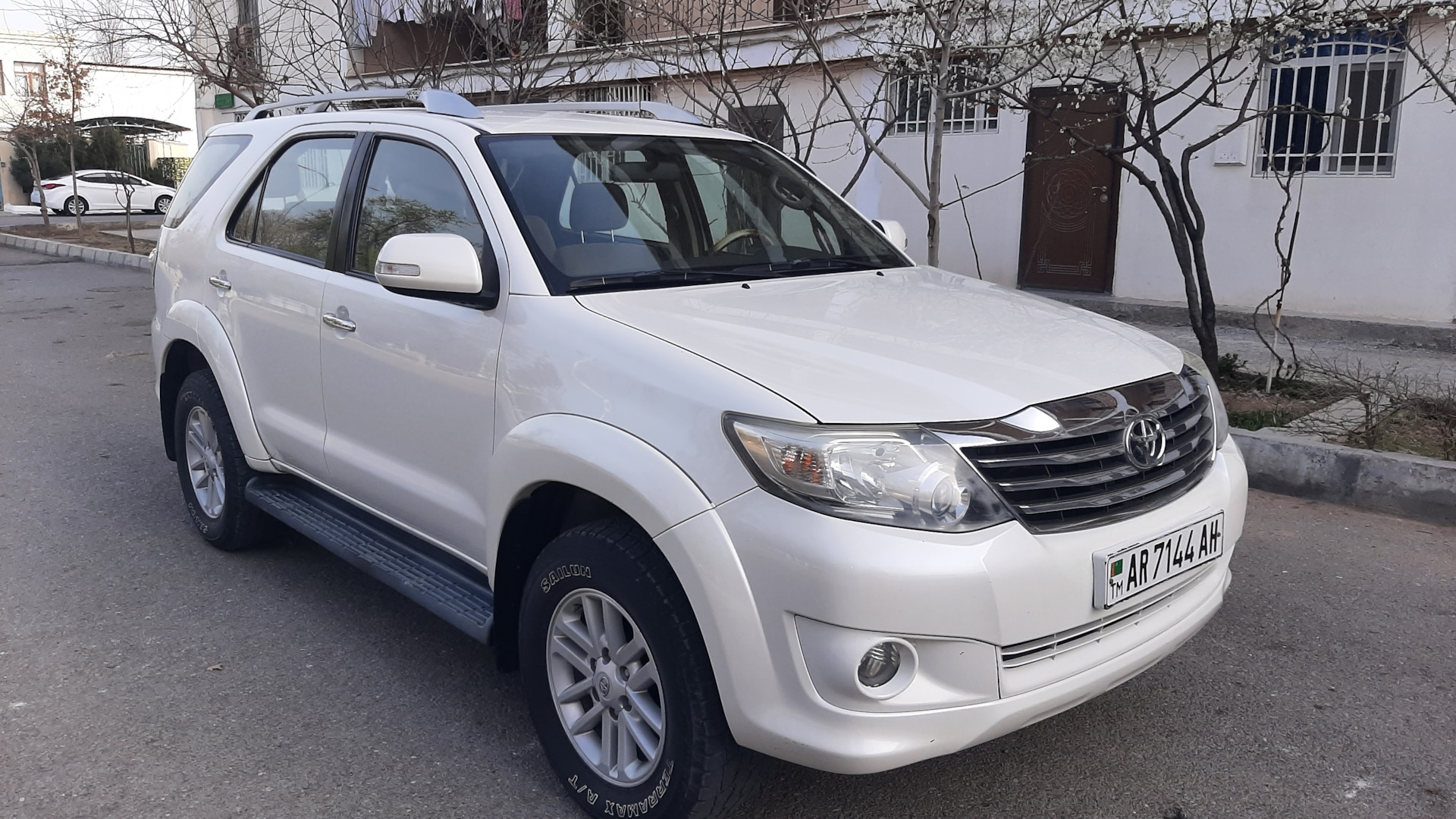 Toyota Fortuner (1G) 2.7 бензиновый 2014 | Япона-УАЗ на DRIVE2