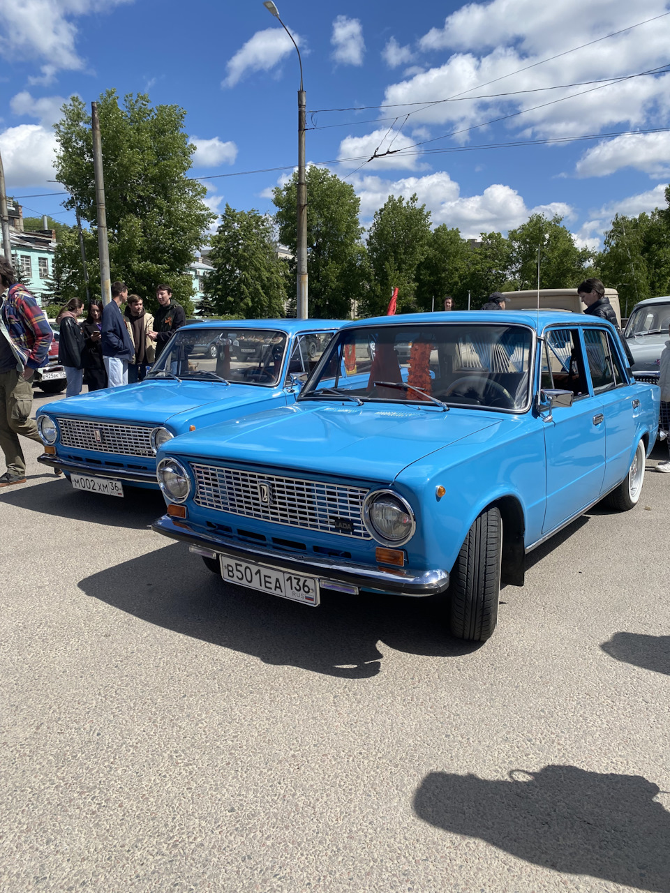 9 Мая 2024 Воронеж. Выставка ретро-автомобилей — Lada 21013, 1,2 л, 1983  года | аксессуары | DRIVE2