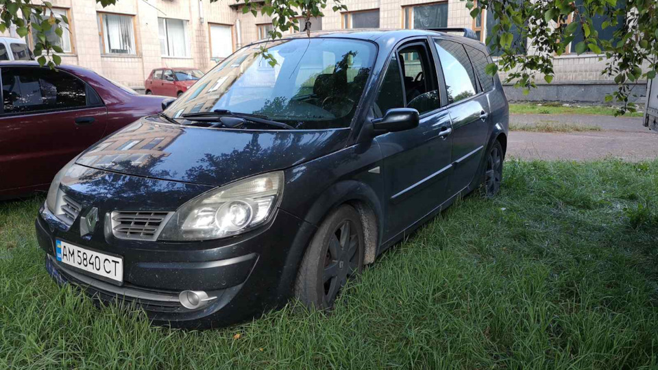 Повысились обороты на холостых — Renault Grand Scenic II, 2 л, 2008 ...