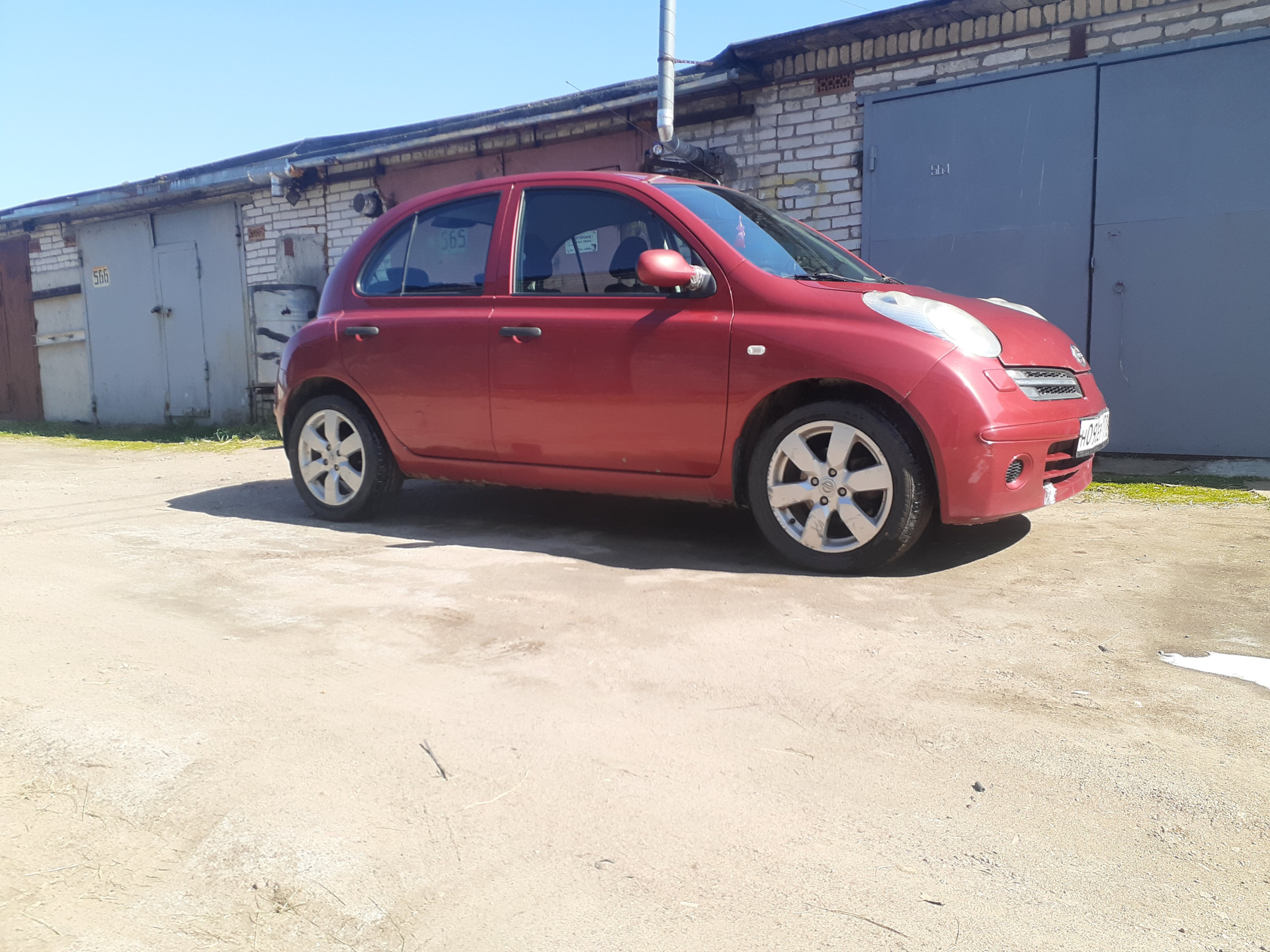 Micra Nissan k15 r16