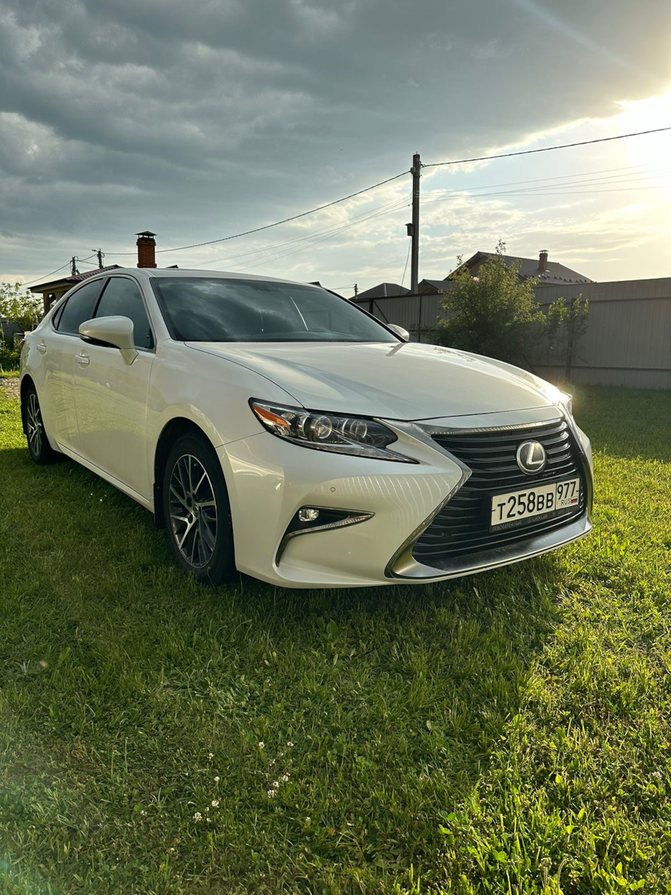 Летнее настроение — Lexus ES (XV60), 2,5 л, 2016 года | мойка | DRIVE2