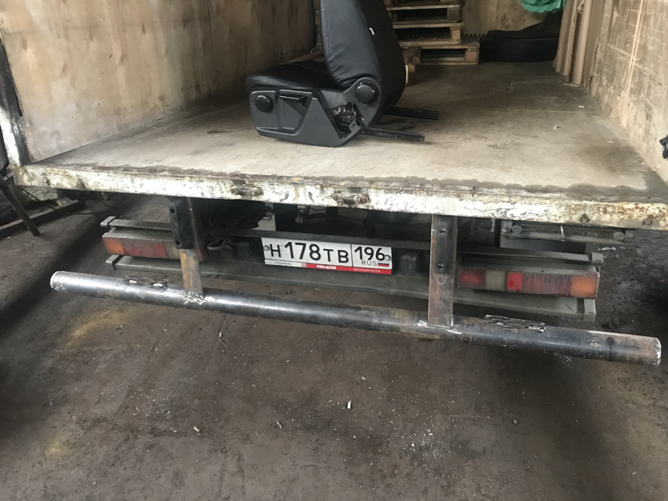 Задний отбойник — Ford Transit (7G), 2,4 л, 2010 года | просто так | DRIVE2