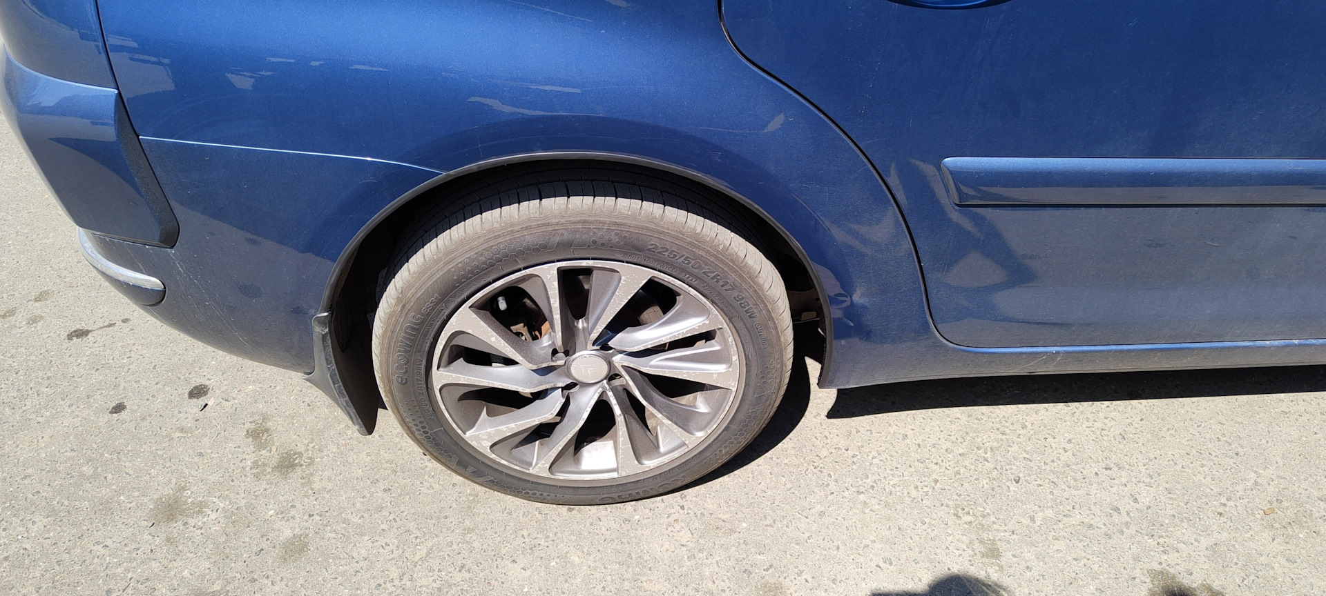 Защита кромки крыла на бегемоте — Citroen Grand C4 Picasso (1G), 1,6 л ...