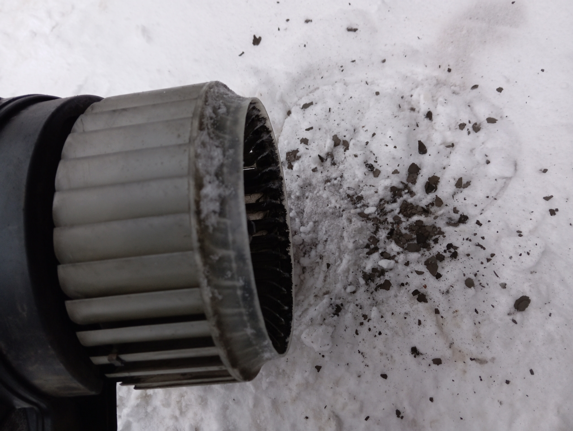 Чистка вентилятора печки и дополнительный фильтр — Audi A6 (C7), 2 л ...