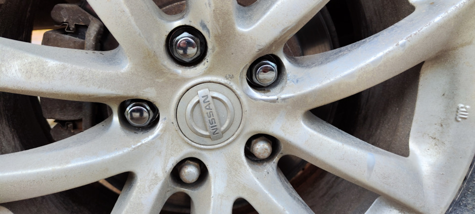 Гайки на колеса — Nissan X-Trail II (t31), 2 л, 2011 года | аксессуары ...