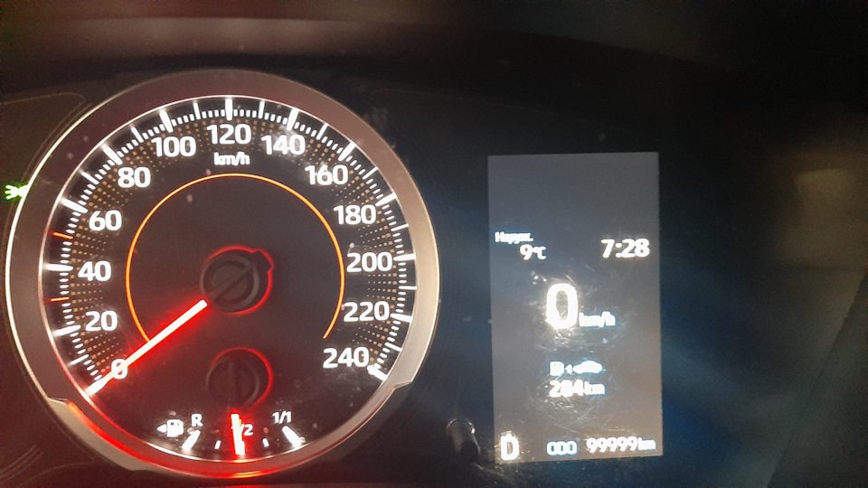 Разменяли первую сотню! — Toyota Corolla (E210), 1,6 л, 2019 года ...