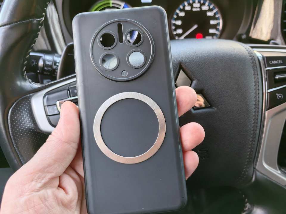 16 — Mitsubishi Outlander (3G)