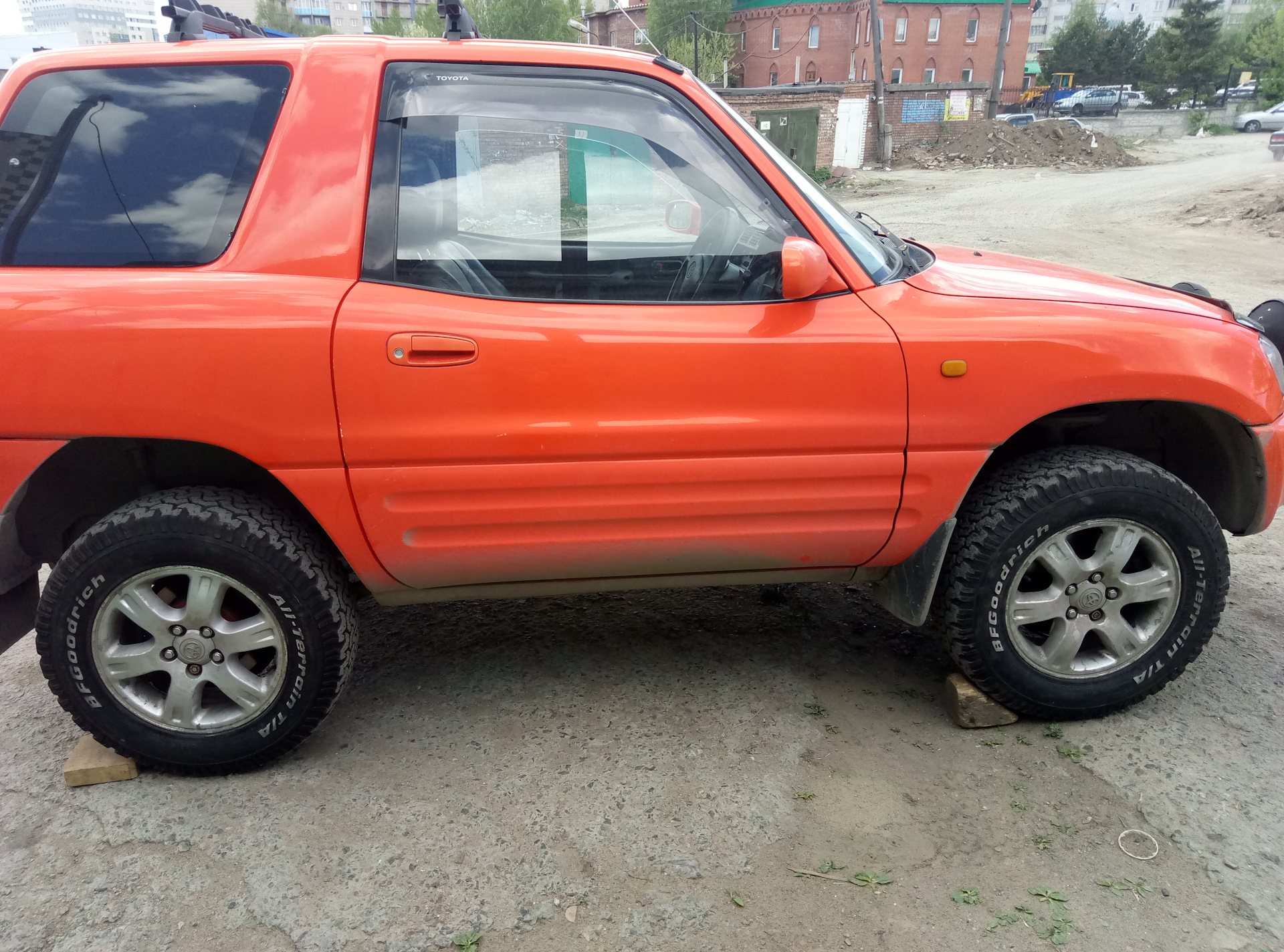 Рав 16. Toyota rav4 1 поколение. Тойота рав 4 первого поколения. Тойота рав 4 1994. 225/70 R16 rav4.