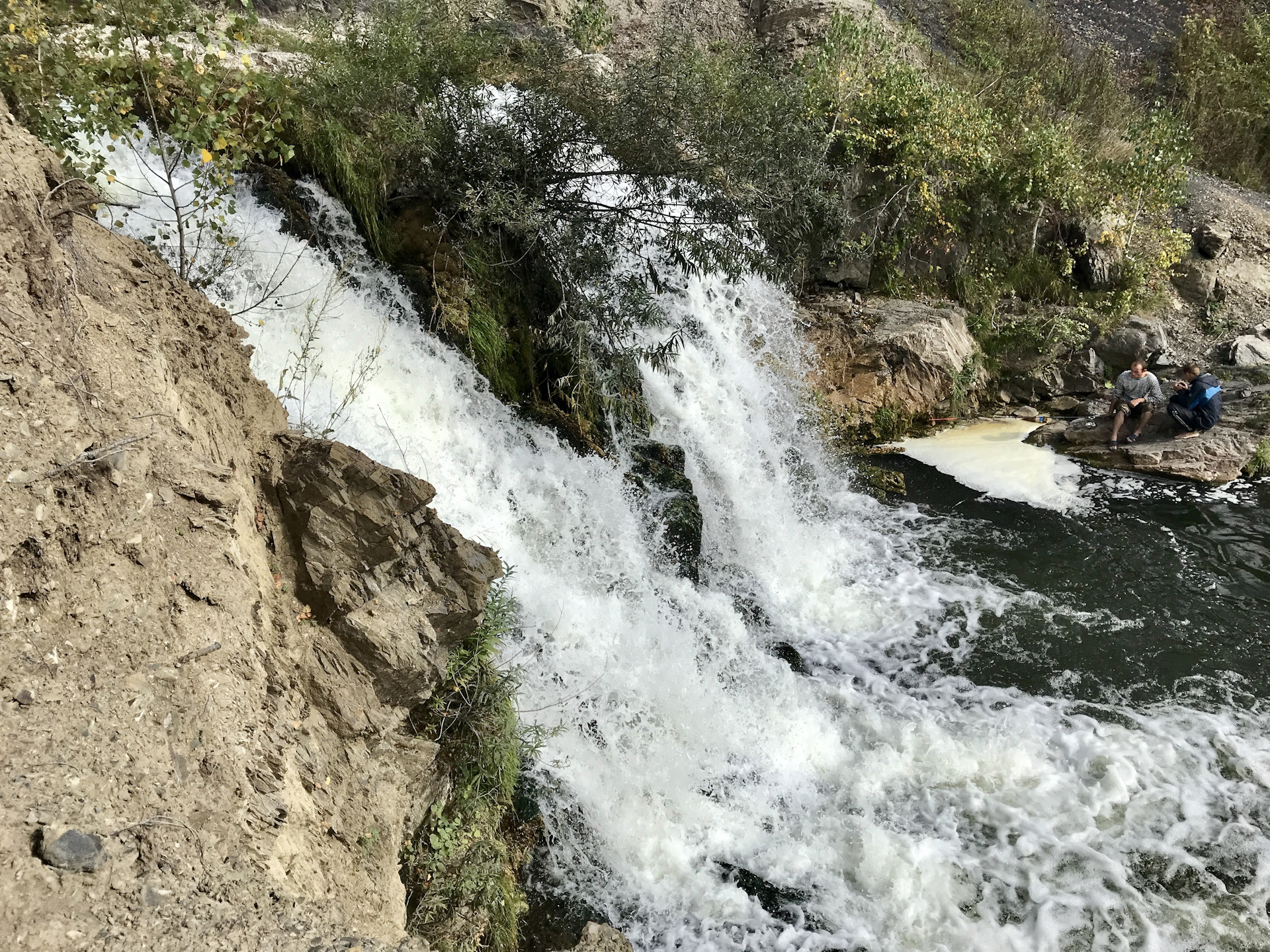 Бердские скалы водопад