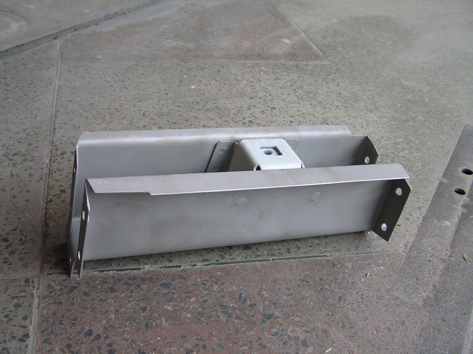 Капитальный ремонт кузова. Замена поперечных коробов. — Mercedes-Benz ...