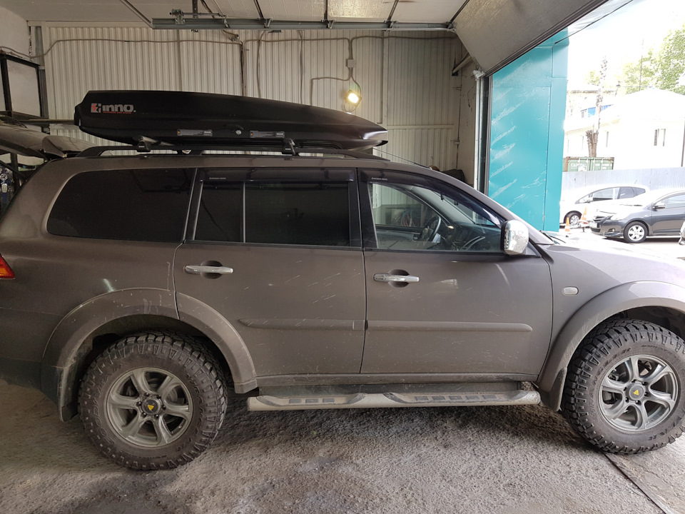 спойлер pajero sport 2