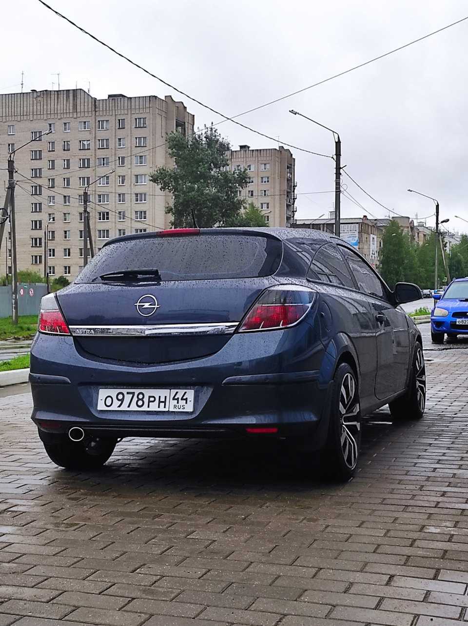 Номера без флага. — Opel Astra H GTC, 1,6 л, 2010 года | просто так | DRIVE2