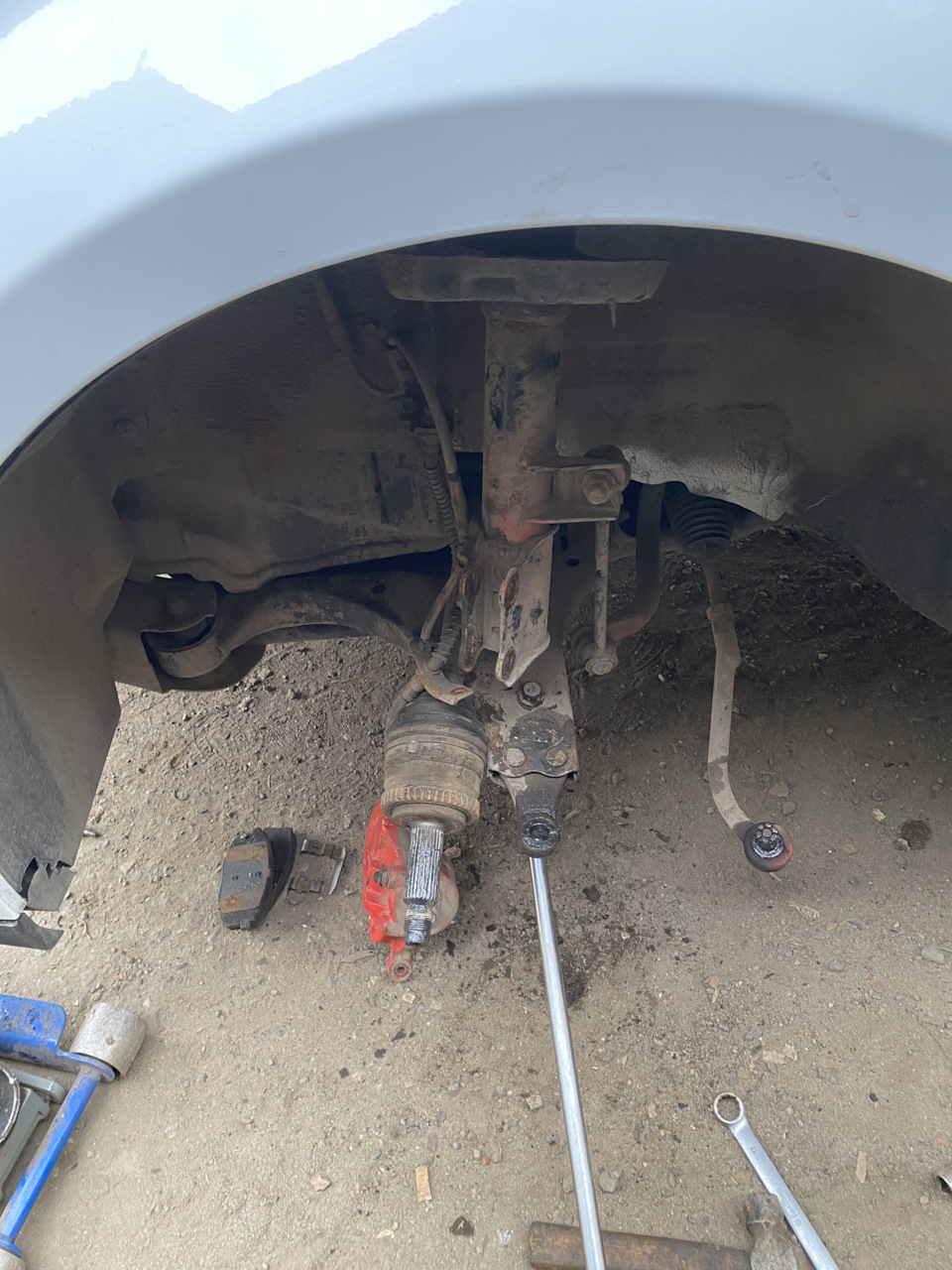 Замена переднего левого ступичного подшипника — KIA Ceed (1G), 1,6 л ...