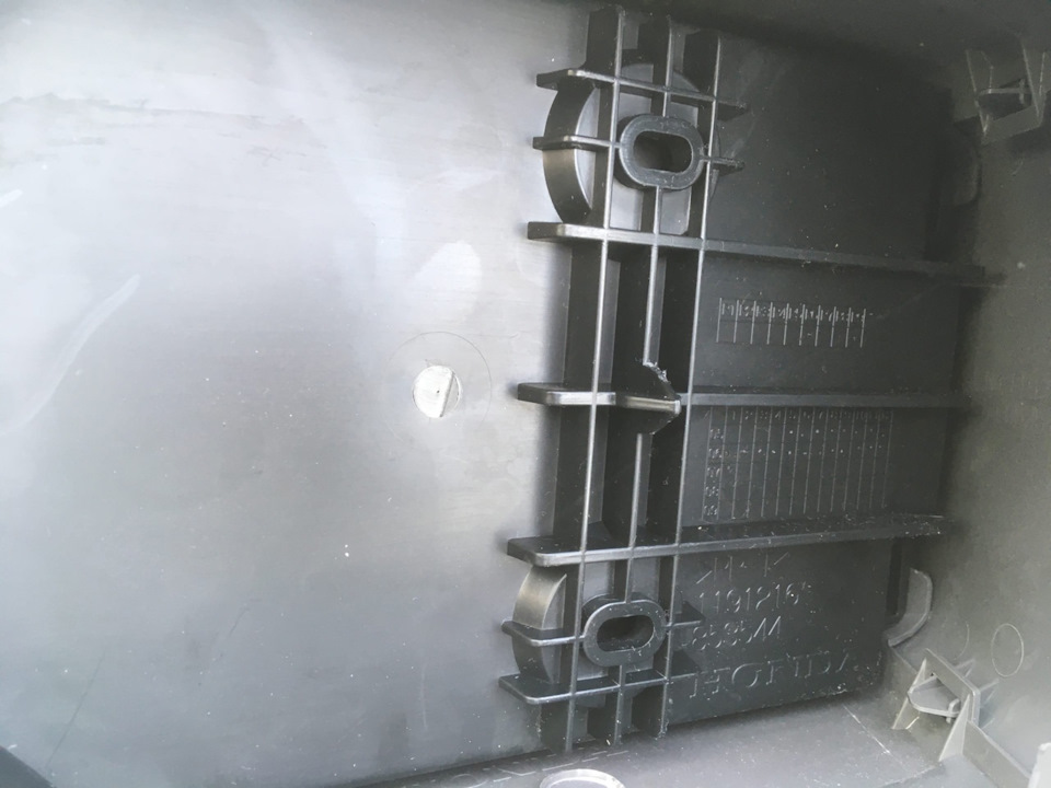 Центральная консоль Honda Civic 4D, оригинал на Honda Civic 4D (8G). Б ...