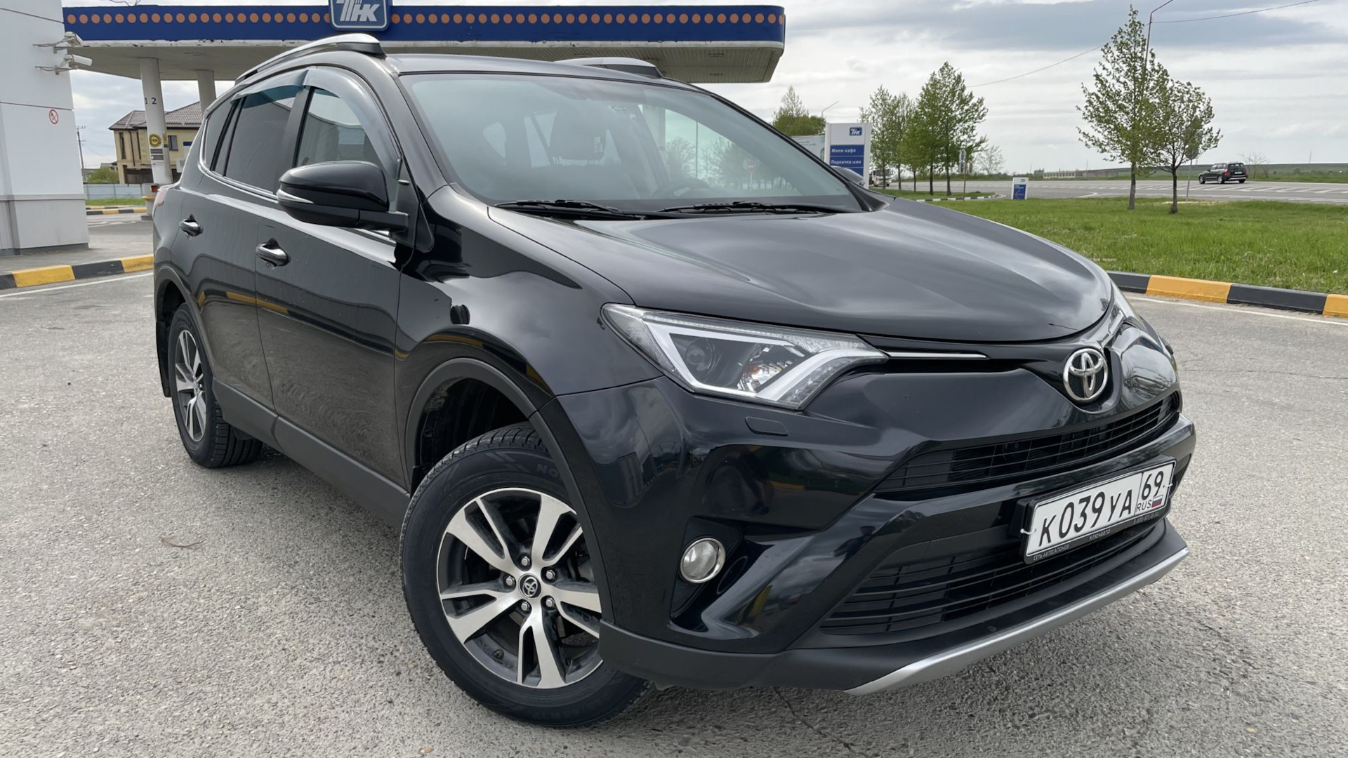 Toyota RAV4 (IV) 2.0 бензиновый 2017 | RAV 4 на DRIVE2