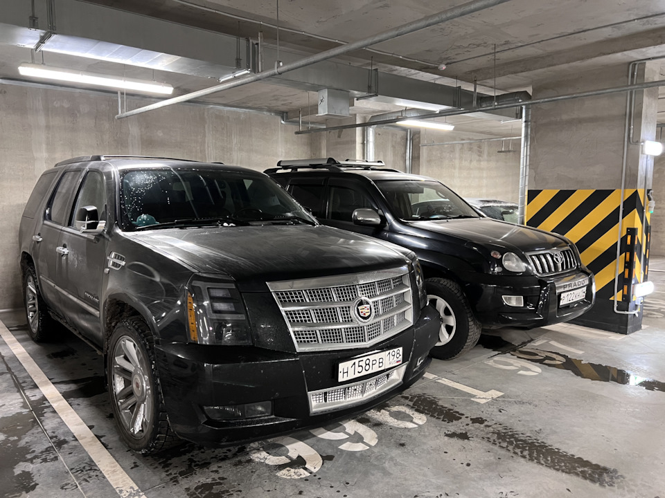 Расход топлива 12.1л-12.9л/100км. Немножко прокатился… — Cadillac ...