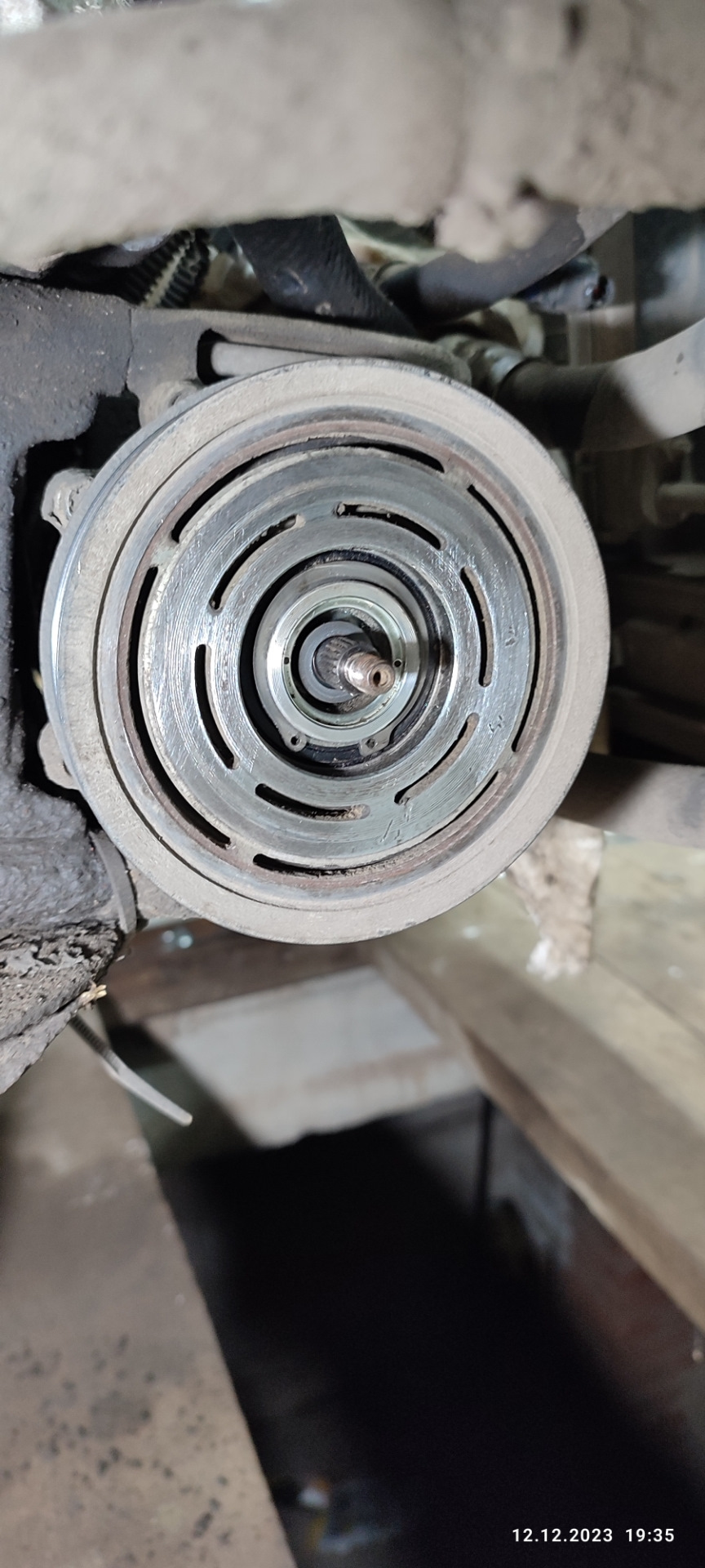 Замена подшипника кондиционера Пежо 307 1.4л ET3J4 — Peugeot 307, 1,4 л ...