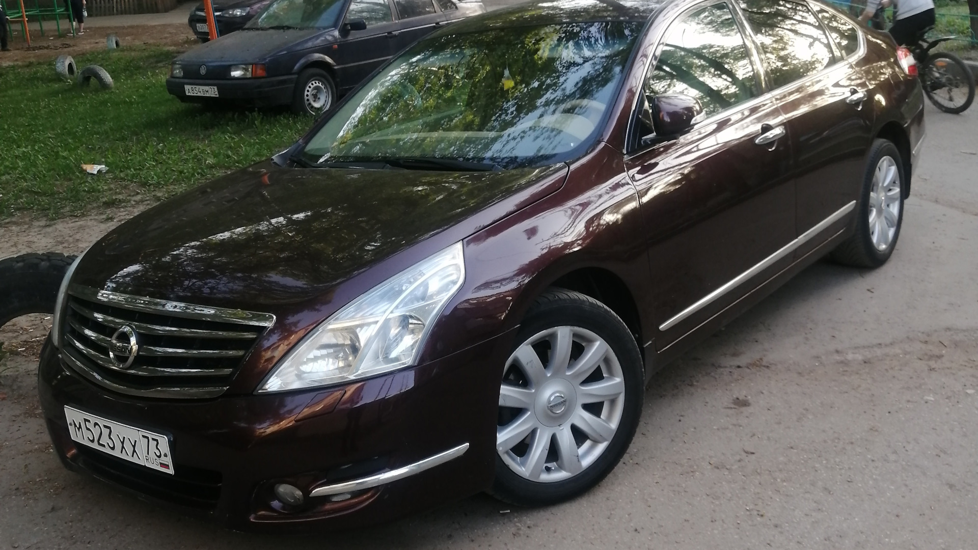 Ниссан Теана j32 2.5. Теана j31 люк. Губа для Teana j32. Nissan Teana j32 реснички на фары.