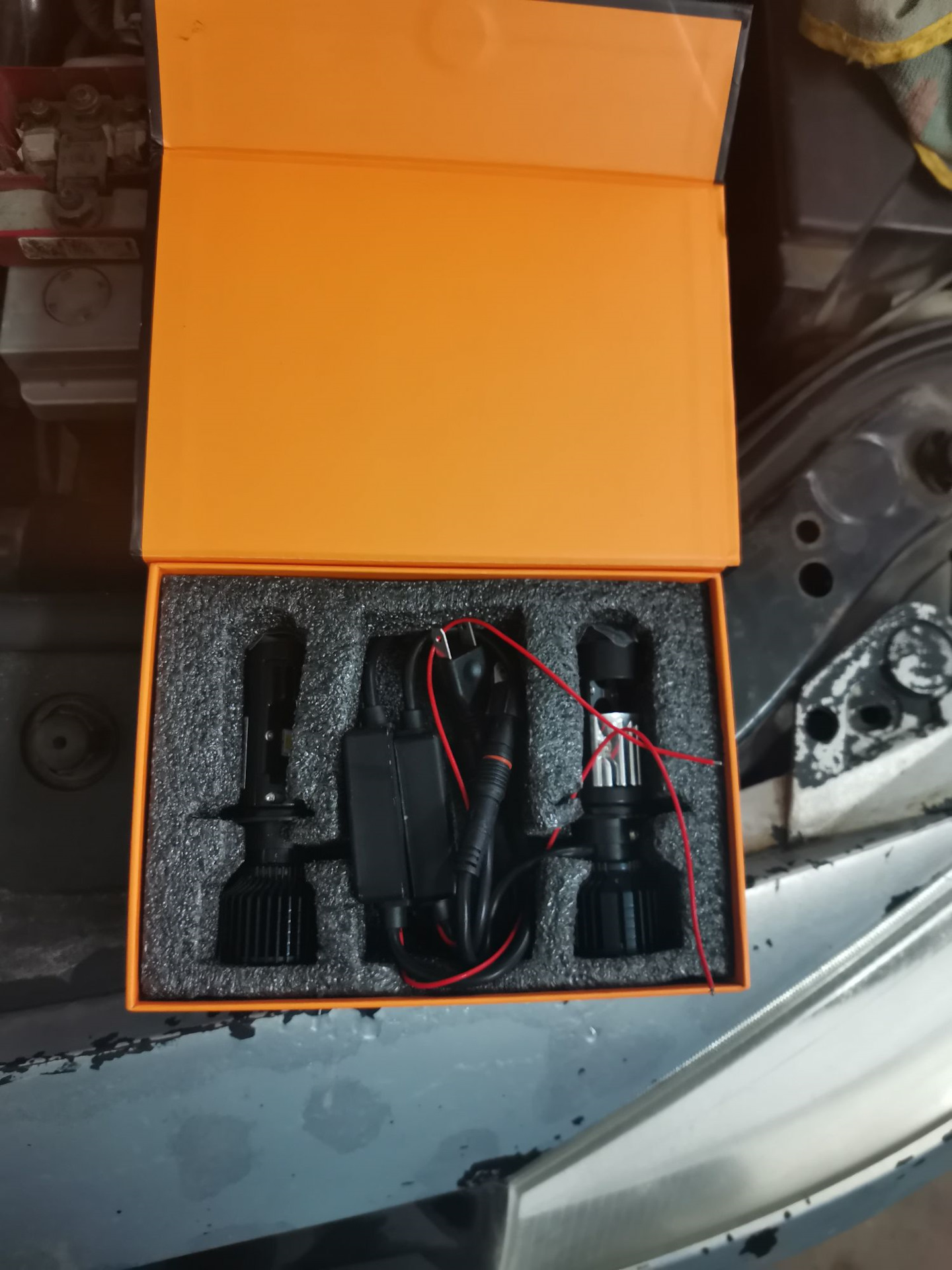 Установка модульных ламп — Renault Megane II, 1,6 л, 2005 года ...