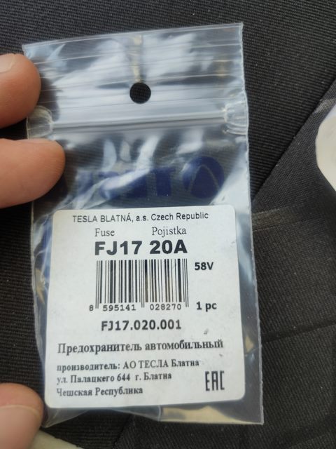FJ1720A FJ17 20A Предохранитель картриджного типа CARTRIDGE TESLA ...