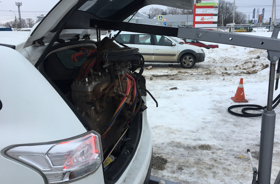 Удар сзади — Lada Калина 2 Спорт, 1,6 л, 2015 года | ДТП | DRIVE2