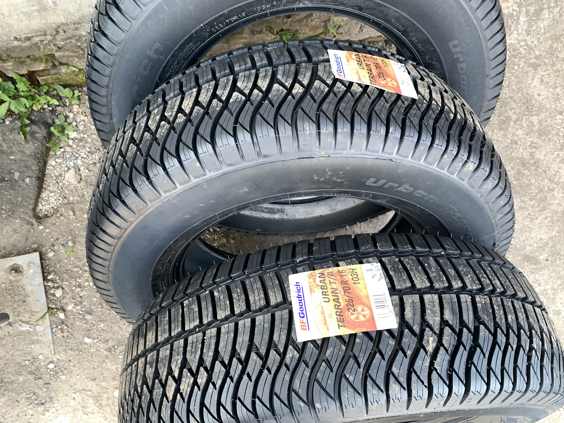 Bfgoodrich urban terrain 215/65 r16. 225/65 r17 bfgoodrich urban terrain 102h. 235/60 r16 bfgoodrich urban terrain 104h. Bfgoodrich urban terrain t/a 235/60 r18 107v. 215/65 r16 bfgoodrich urban terrain t/a 98h.