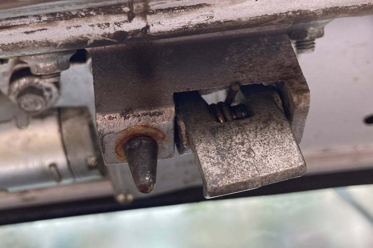 Не закрывается замок багажника. Замена замка — Lada 2114, 1,6 л, 2011 ...