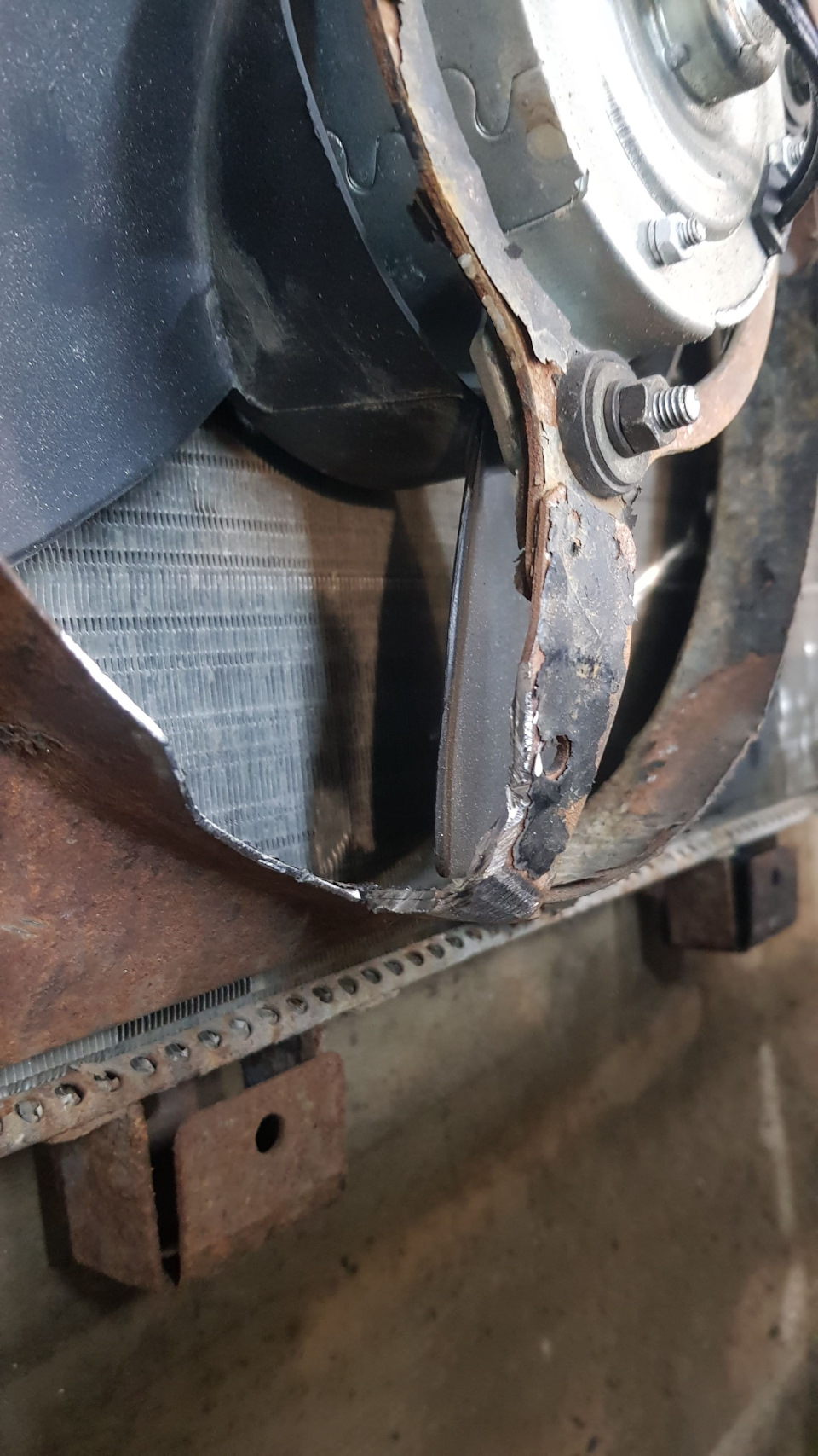 Установка дросселей в ВАЗ 2101-07 Levin Black Top + переход на инжектор ...