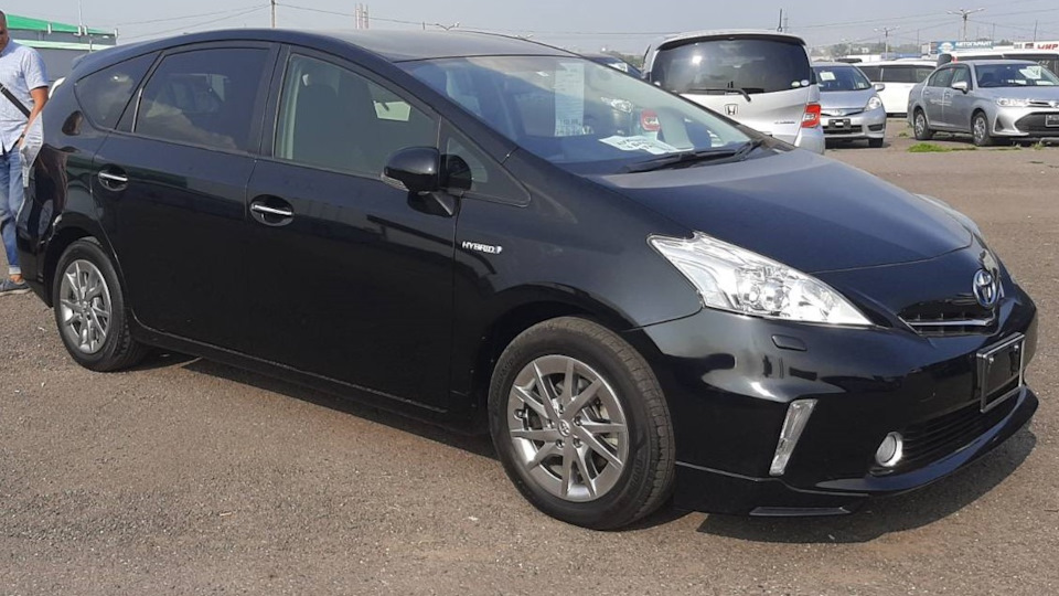 Toyota Prius Alpha 1.8 гибридный 2014 | на DRIVE2