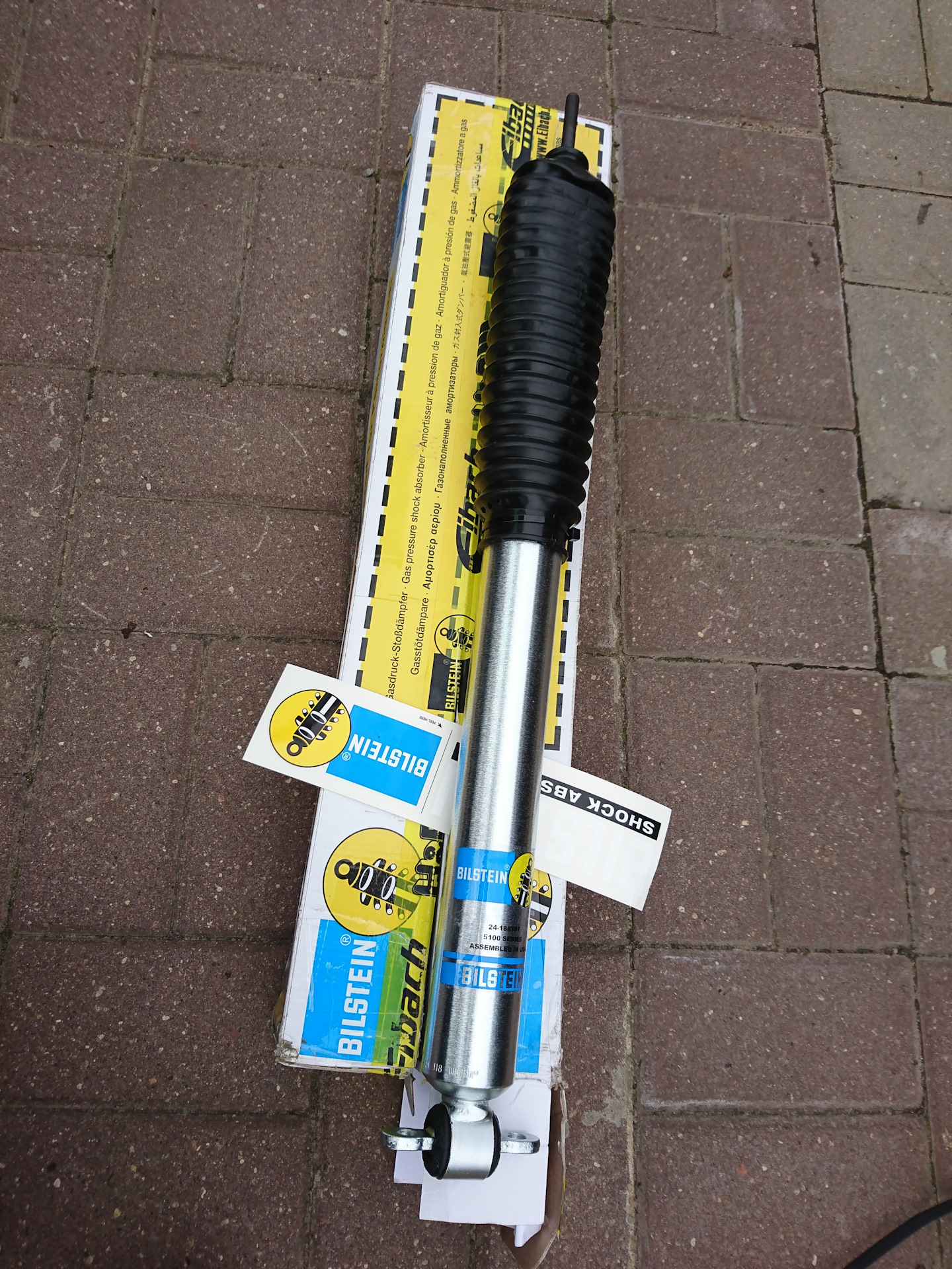 Стойки бильштайн инепитал 12. Бильштайн б6 на гольф 4. Bilstein 22-239075. Амортизаторы бильштайн w210 avantgarde. 3358015 kayaba.