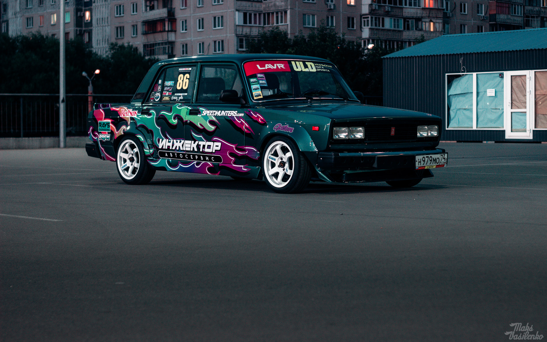 33 спорт интернет. Дикий корч Омега а на вайсфабах.