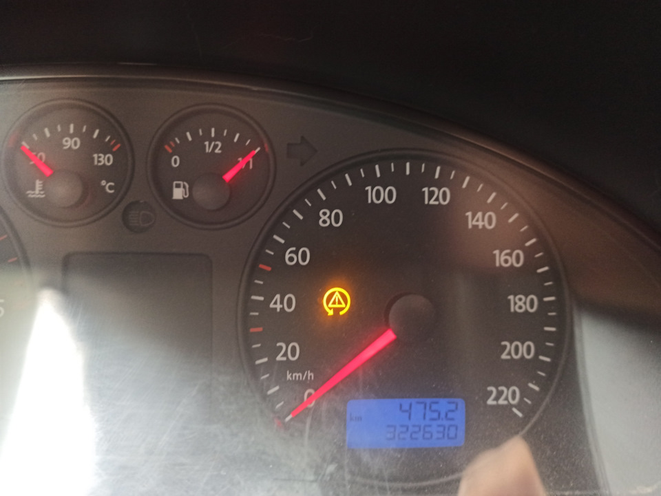 Загорелся значек на панели приборов. — Volkswagen Transporter T5, 2,5 л ...