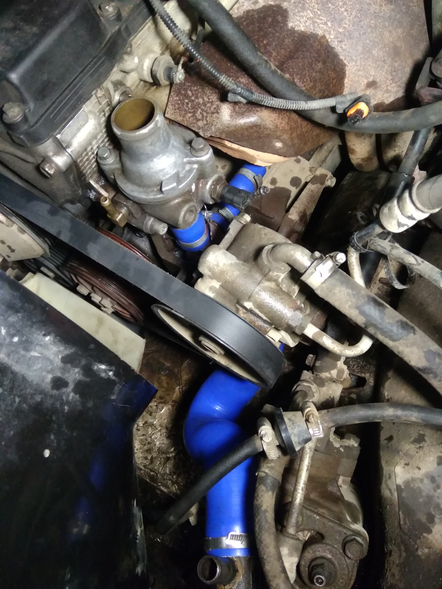 Подогреватель двигателя жидкостный предпусковой 12 вольт. Субару легаси подогреватель 220. Пусковой подогреватель двигателя 220в. Установка предпускового подогревателя 220в. Предпусковой подогреватель ваз 2114.