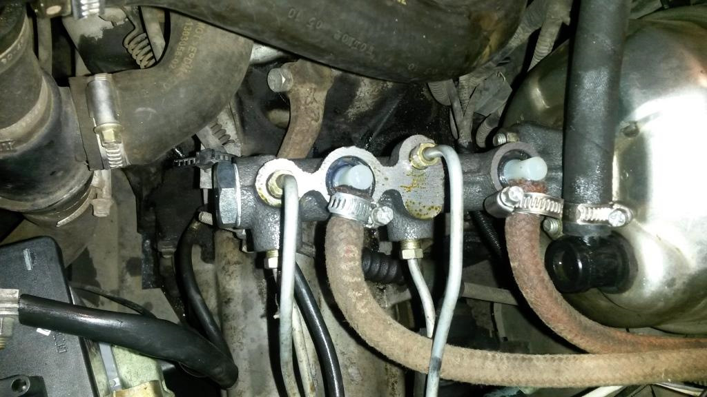 Датчик холостого хода на фольксваген поло 2014. Колбасит на холостых. Почему колбасит двигатель ваз 21 12 1 и 6. Плавают обороты воздушный фильтр. Датчик холостого хода на фольксваген поло 2014.