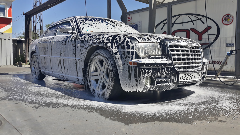 Фото в бортжурнале Chrysler 300C (1G)