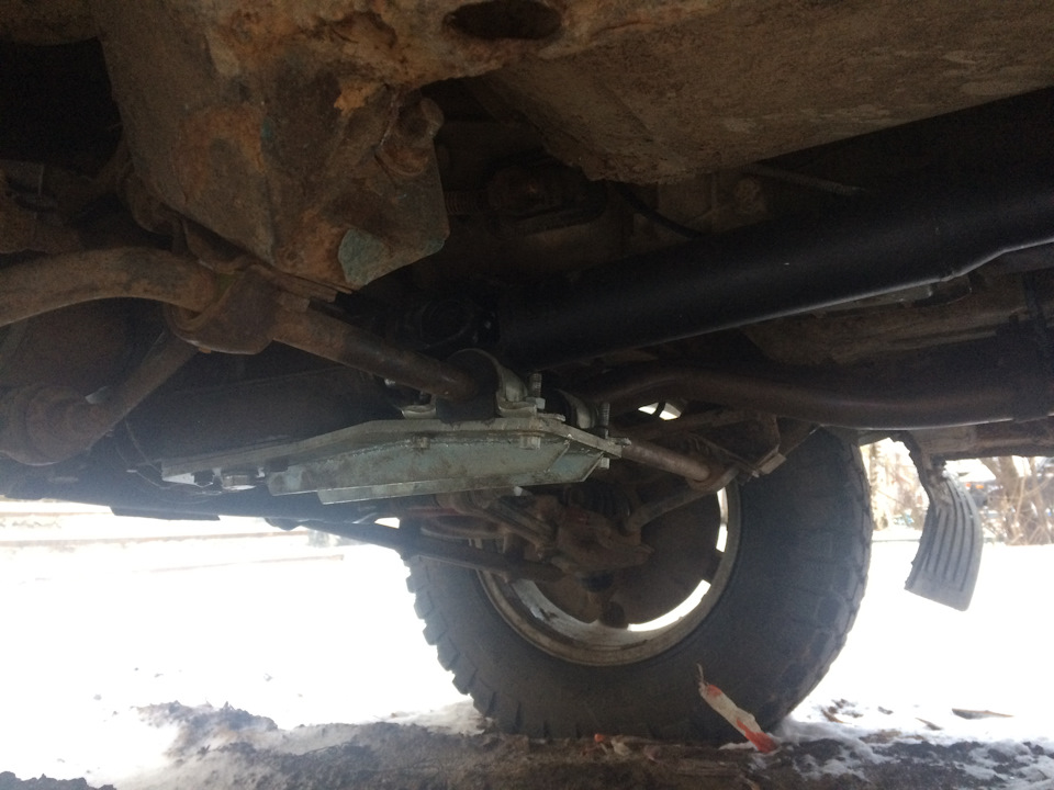 Отвязка переднего редуктора + ремонт ходовой — Lada 4x4 3D, 1,7 л, 1999 ...