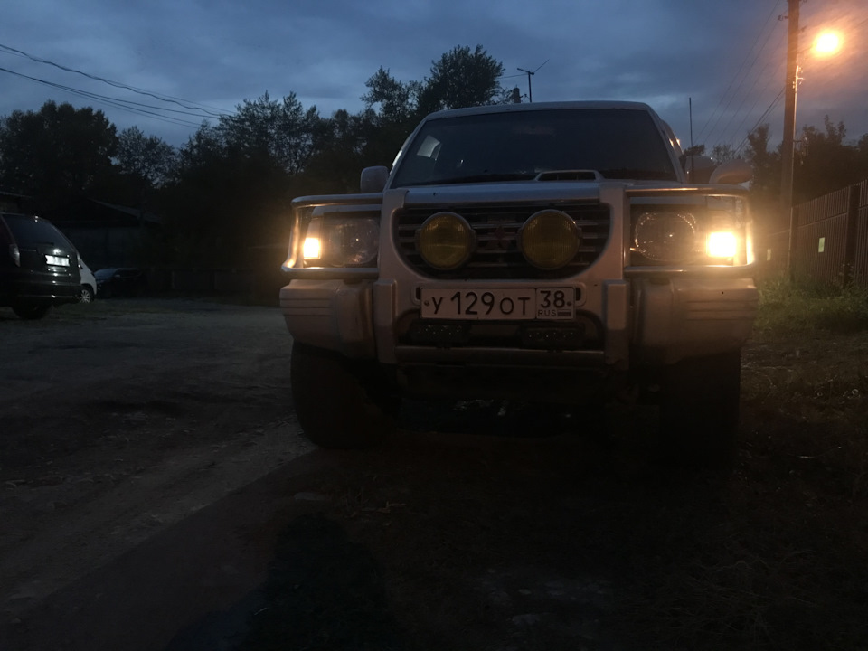 Габариты — Mitsubishi Pajero (2G), 2,8 л, 1994 года | запчасти | DRIVE2